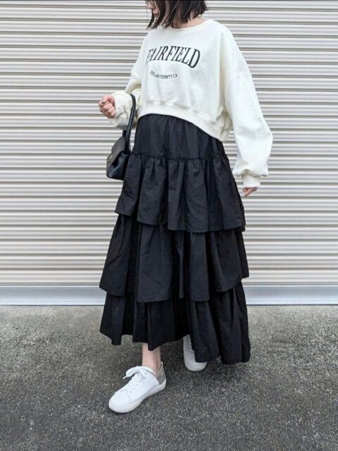 春のキレイめモノトーンコーデ