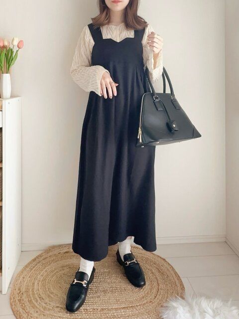 春のキレイめモノトーンコーデ