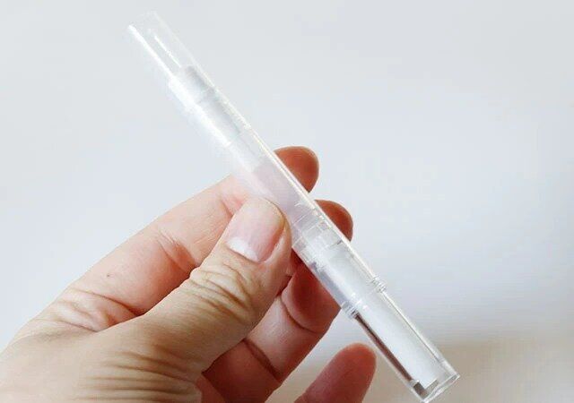 セリアのリキッド用リフィルペンのブラシタイプ