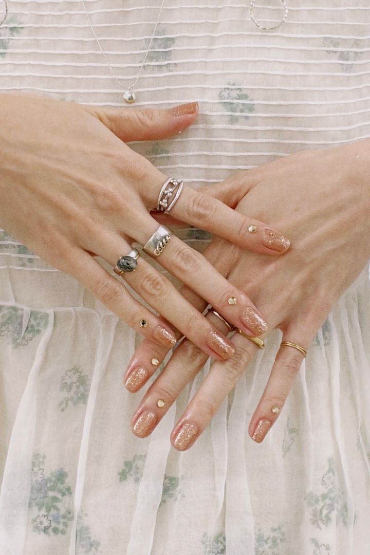 何だかんだ単色ネイルが１番可愛い！この夏トライしたいワンカラーネイル【ささやかですてきなもの 大谷有紀 vol.190】