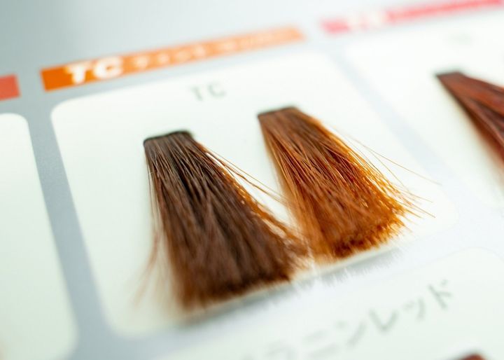 ヘアカラーとヘアマニキュアの違いって？
