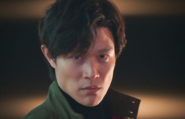 鈴木亮平（冴羽獠役）