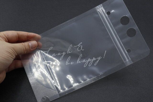 SNS映えするドリンクが作れるダイソーのドリンクパウチジップタイプ