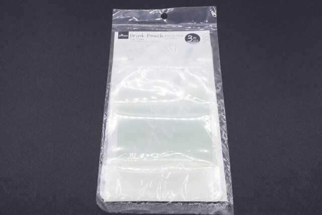 ダイソーのドリンクパウチジップタイプのパッケージ