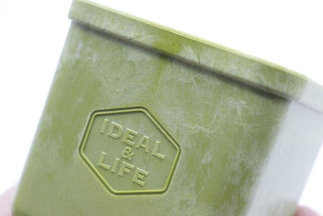 100均セリアのストーン風プランター