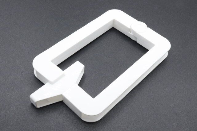 ダイソーのストッパー付布団バサミ