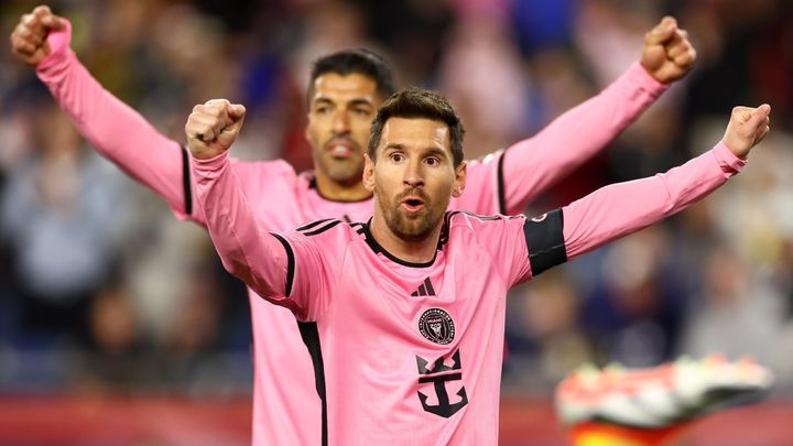 36歳メッシ、6万人観衆の前で2ゴールの大暴れ！MLS史上初の選手になる