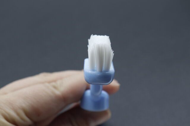 100均ダイソーの便利な掃除ブラシ