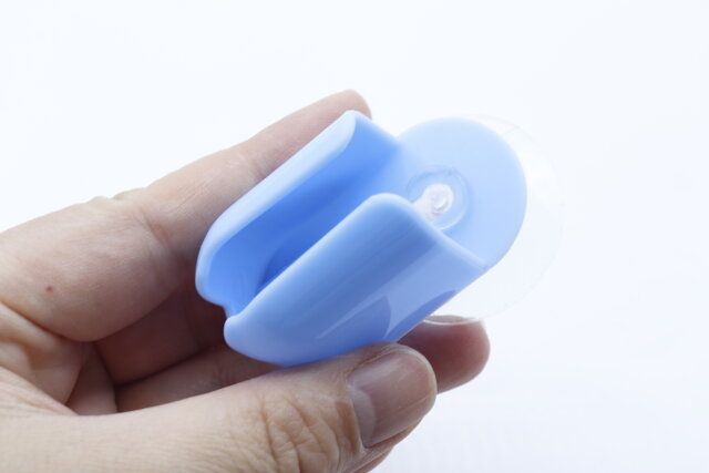 100均ダイソーの便利な掃除ブラシ