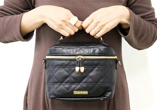 LUMIÈRE de GÉNIE スマホがサッと出し入れできる！ 5ポケット バニティショルダーバッグ BOOK 手持ち