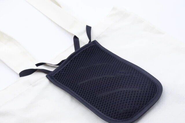 暑さ対策におすすめのセリアの保冷剤ポーチ バッグ・リュック用