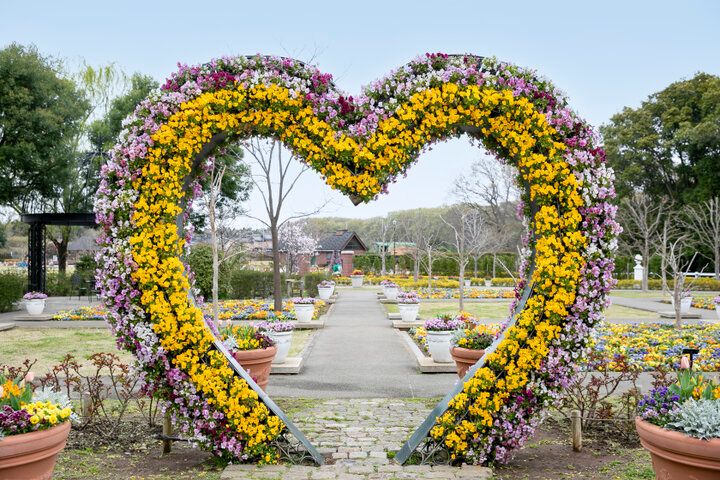 アンデルセン童話の世界感や季節の花が迎えてくれる♪ 千葉「ふなばしアンデルセン公園」へ