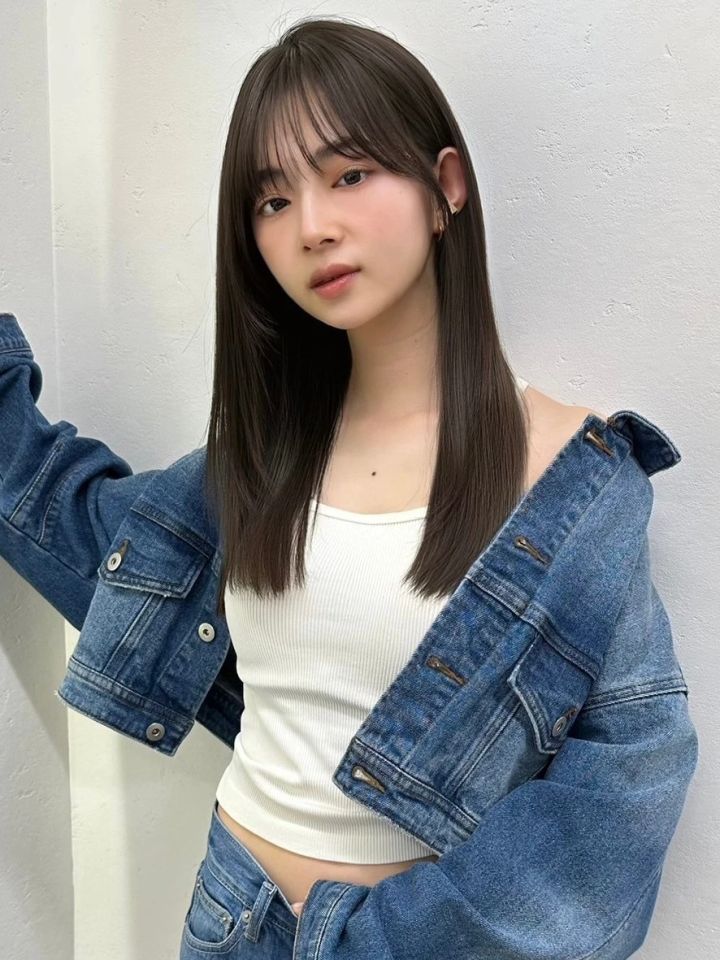 ミディアム ヘア 髪型 ヘアスタイル 前髪あり 暗髪