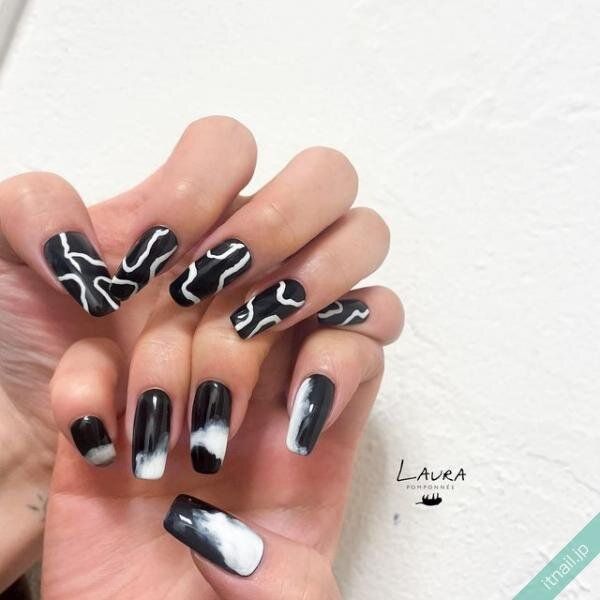 LAURA POMPONNEEが投稿したネイルデザイン [photoid:I0125802] via Itnail Design (732076)