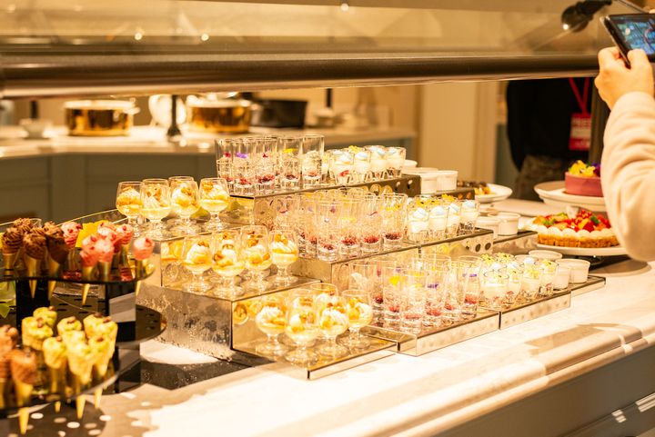 思わずテンションが上がってしまうほどキュートなデザートも、種類豊富に用意されています