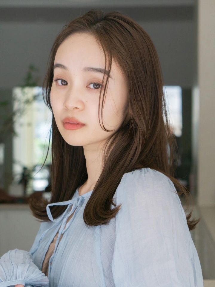 ミディアム ヘア 髪型 ヘアスタイル 前髪なし