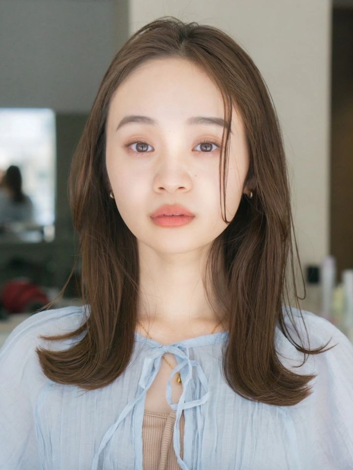 ミディアム ヘア 髪型 ヘアスタイル 前髪なし