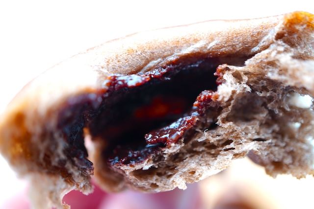 「GODIVA ショコラクリームパン」チョコクリーム