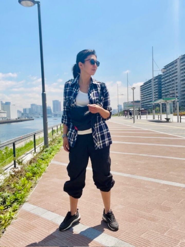 ユニクロのカーゴパンツ 運動会コーデ