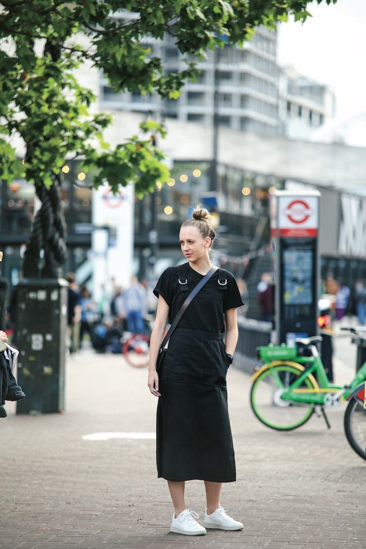 【40代の春夏オールブラックコーデ10選】スタイリッシュにさりげなく黒を着る