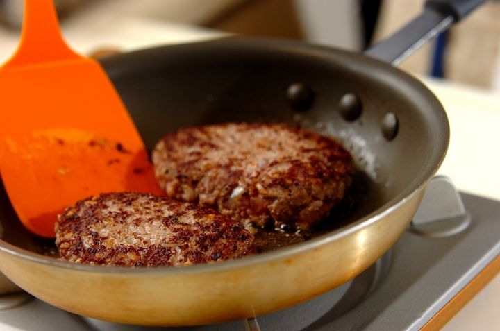 簡単ロコモコ丼 自宅で気軽にハワイの味を楽しむ by近藤 瞳さんの作り方2