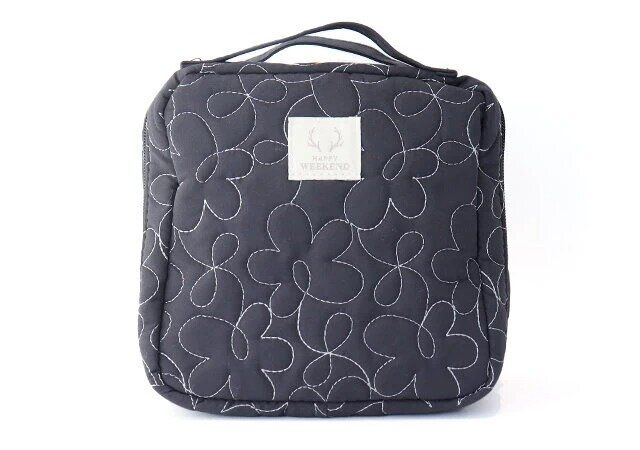 『鹿の間が本気で作った！ COSME POUCH BOOK』