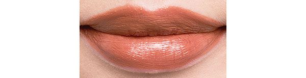 肌なじみ抜群のティーベージュ