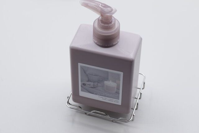 セリアのステンレスキッチン洗剤ボトルラックのレビュー