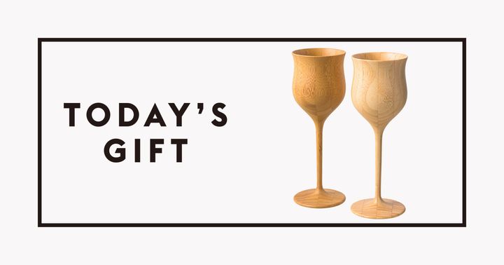 〈RIVERET〉のワイングラス