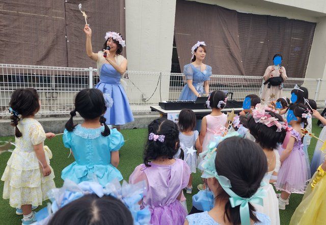 まずは魔法のステッキでプリンセスに変身