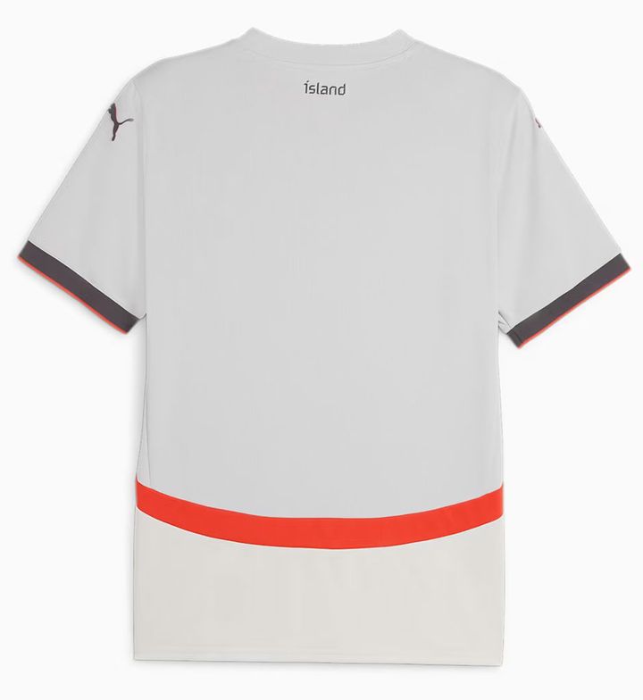 アイスランド代表、“火と氷”を描く2024新ユニフォームが登場 本格使用はUEFAネーションズリーグから