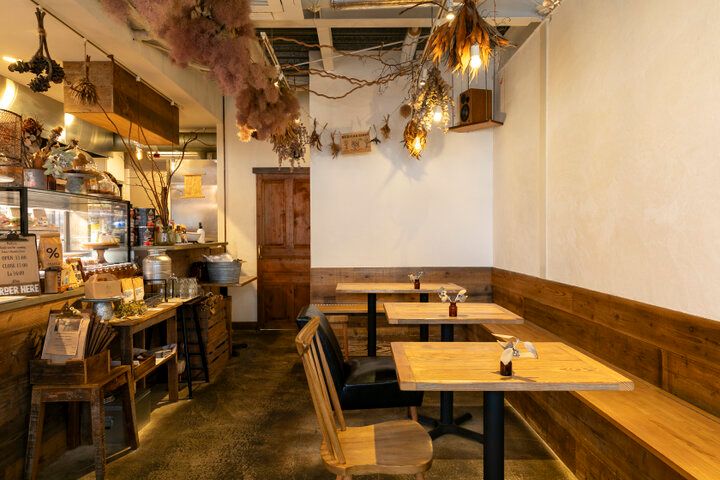 JR東船橋駅からすぐの人気店「CHILL KITCHEN」で、懐かしの自家製プリン＆カフェごはんを