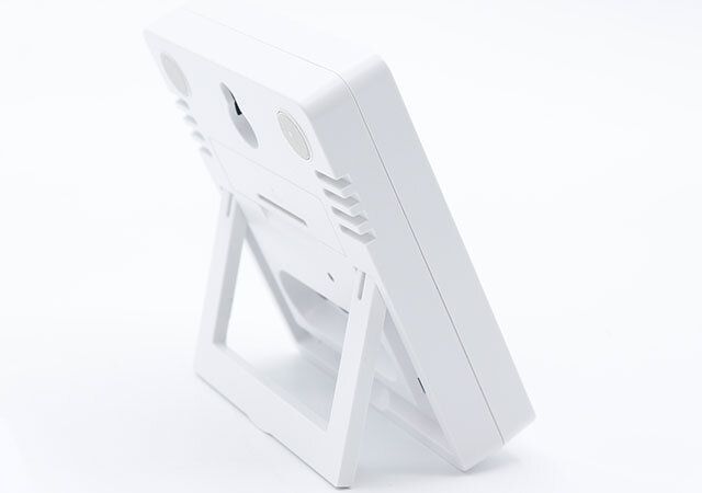 ダイソーの大画面温湿度付デジタル時計