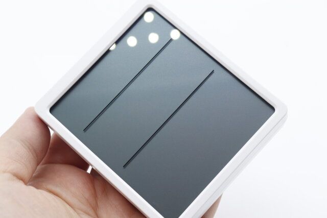 ダイソーの大画面温湿度付デジタル時計