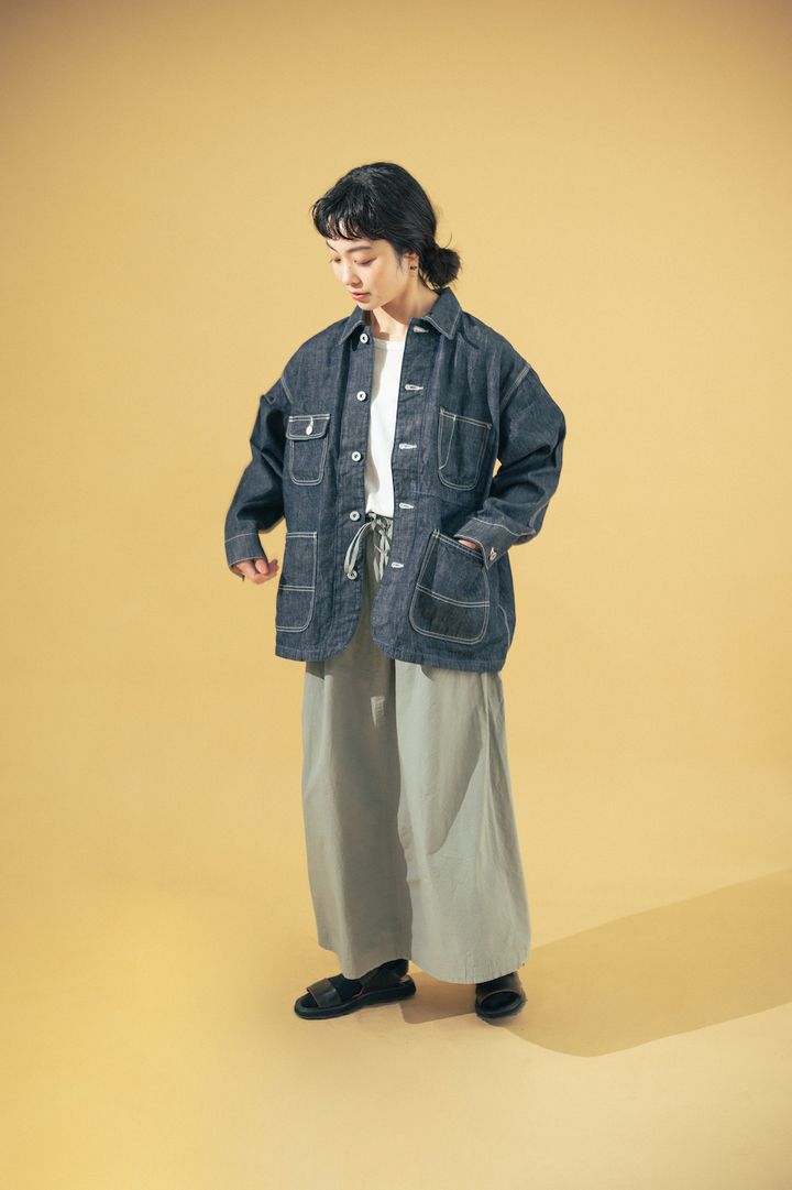 デニムジャケットは大きめがこなれる！スカートで上品に着こなし【FUDGE FRIEND おしゃれさんの毎日コーディネート vol.362｜田中真里奈】