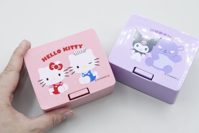 セリアのサンリオのワンプッシュ小物ケース
