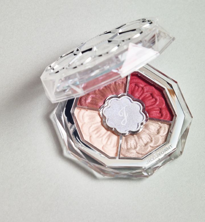 【母の日におすすめコスメ】1. ジルスチュアート ビューティ ブルームクチュール アイズ ジュエルドブーケ