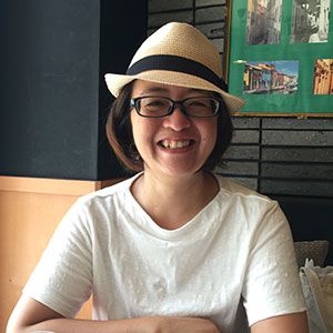 お菓子缶研究家 中田ぷうさん