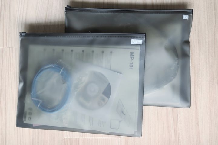 家電の取扱説明書と付属品をまとめてEVAケースに入れる