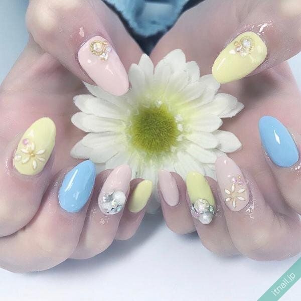 ネイルサロンメィプルが投稿したネイルデザイン [photoid:I0033350] via Itnail Design (732733)