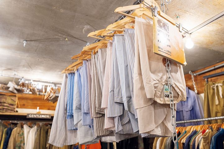 渋谷〈BRACKETS〉店内