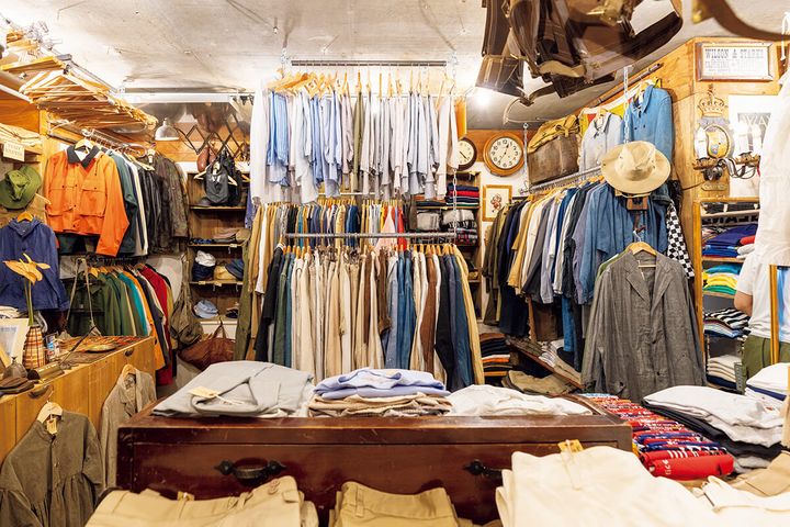 渋谷〈BRACKETS〉店内