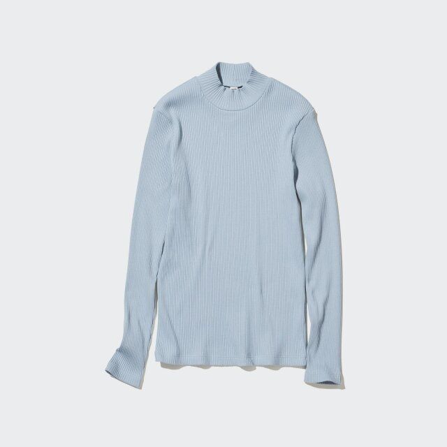 ユニクロのお買い得アイテムのリブハイネックT