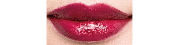 深みと透明感が両立した絶妙カラー