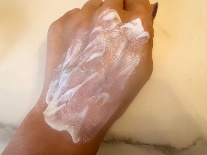 日焼け止め エトヴォス ミネラルUVアクアプロテクターを実際に試してみた