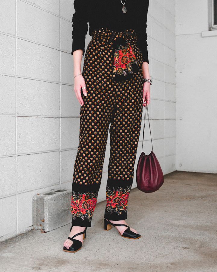 初夏に着たい“ジャンプスーツ”のお手本コーデ5選。柄、素材が豊富＆一着で着映える【TOKYO SNAP】