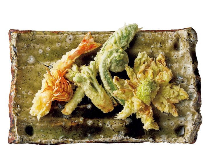 グルマン温故知新：神楽坂〈生蕎麦 い志井〉「山菜の天ぷら」