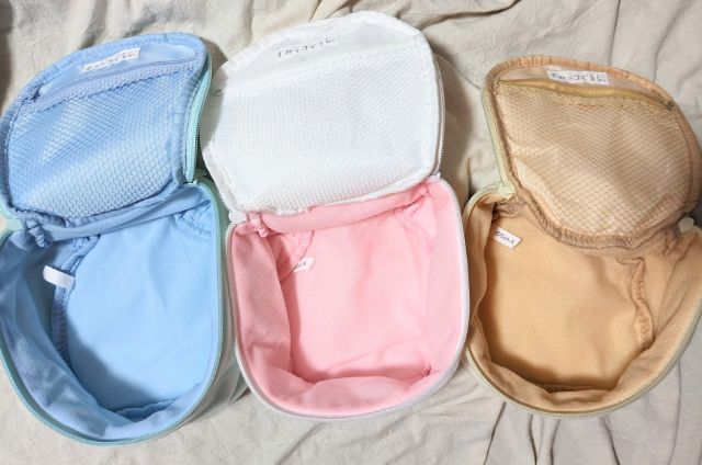 ふわふわおすわりポーチの中