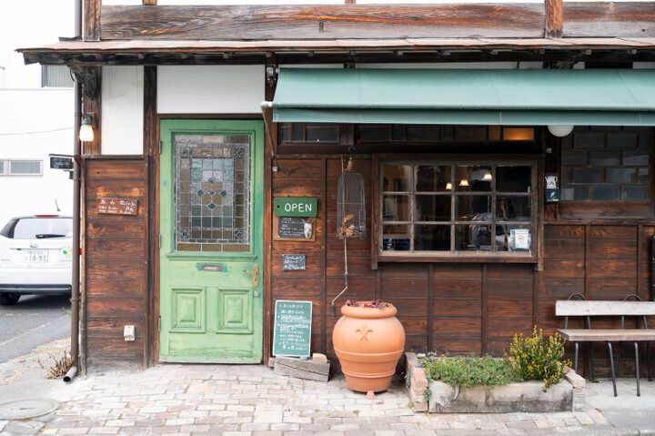 築100年の秩父の古民家をリノベーション。洗練した空間の「泰山堂カフェ」