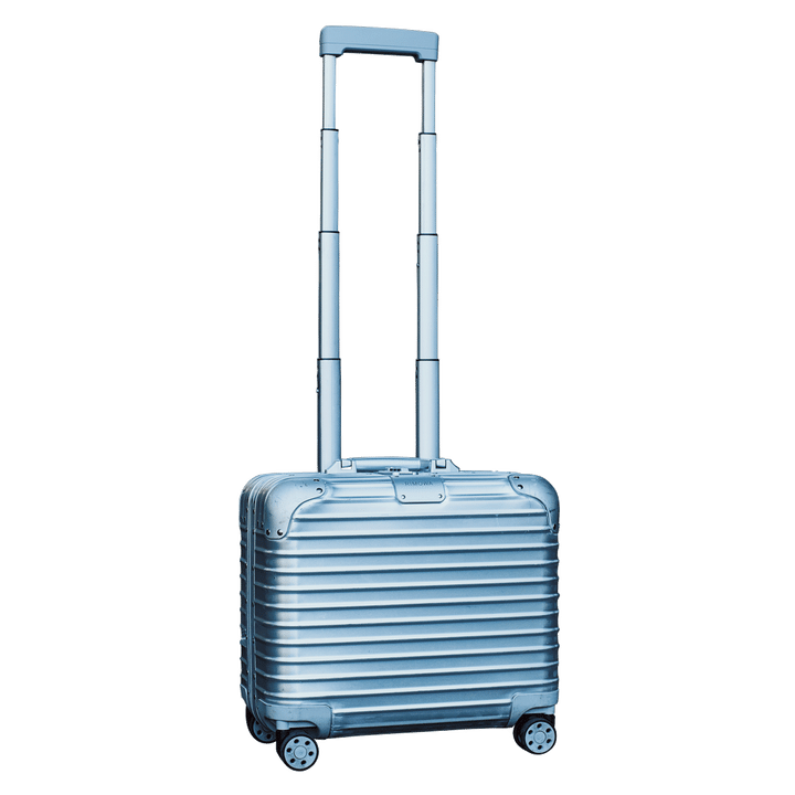 〈リモワ〉のオリジナルコンパクト